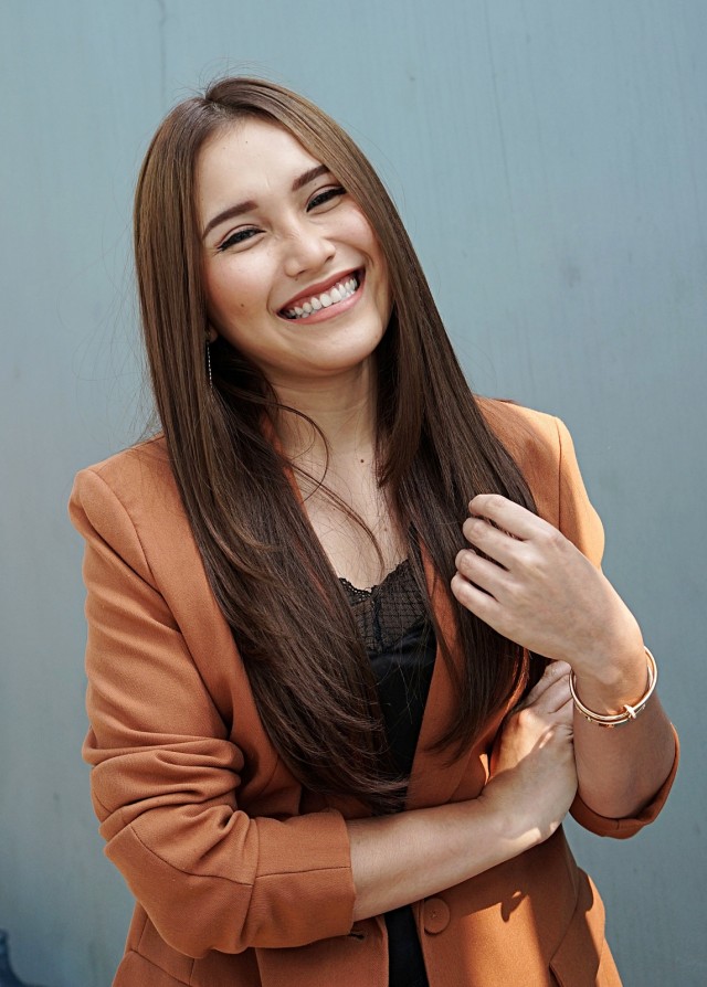 Penyanyi dangdut Ayu Ting Ting saat ditemui dikawasan Tendean, Jakarta, Kamis, (17/10/2019). Foto: Ronny