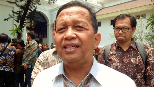 Soetrisno Bachir usai bertemu Presiden Jokowi di Kompleks Istana Kepresidenan, Jumat (18/10/2019). Foto: Fahrian Saleh/kumparan