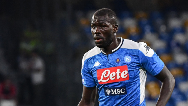 Kalidou Koulibaly harganya sudah melonjak hampir 10 kali lipat. Foto: AFP/Andreas Solaro