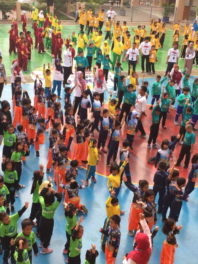 Semangat siswa-siswi SD Labschool Cibubur di Acara Sun Life Healthy Camp bersama kumparanMOM. Foto: Fina Prichilia/kumparan