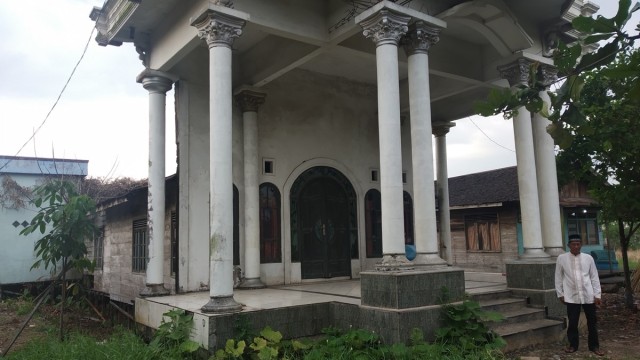 'Rumah Abunawas' yang akan dijadikan restoran di RT 3, Kelurahan Handil Bakti, Kabupaten Barito Kuala, Kalsel pada Minggu (20/10/2019). Foto: Syahbani/banjarhits.id