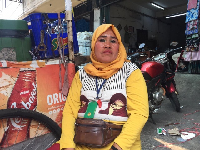 Maspupah, ibu Maulana Suryadi korban demo di depan DPR. Foto: Muhammad Fadli Rizal/kumparan