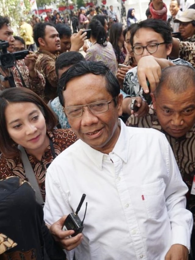 Mahfud MD di Kompleks Istana Kepresidenan, Jakarta.  Foto: Kevin S. Kurnianto/kumparan 