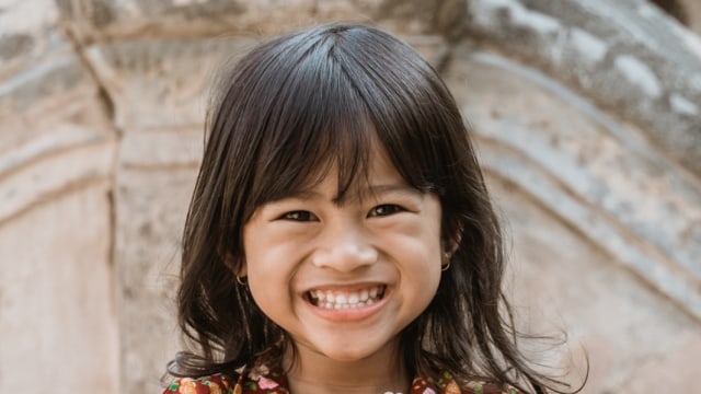 Tanda awal gigi anak berlubang Foto: Shutterstock