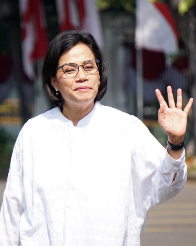 Sri Mulyani Indrawati tiba di kompleks istana. Foto: Kevin S. Kurnianto/kumparan