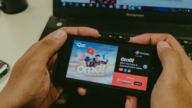 Telkomsel menghadirkan paket OMG!. Foto: Dok Telkomsel