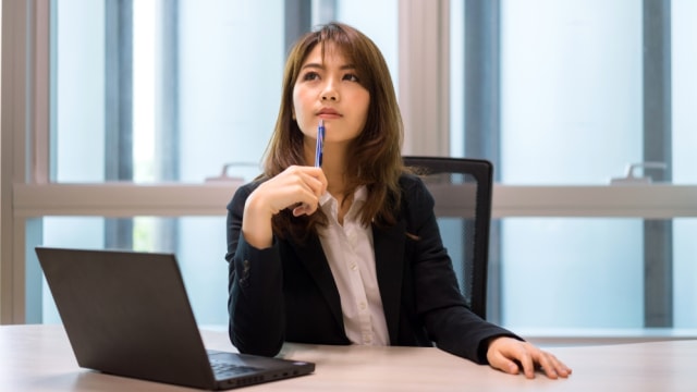 Ilustrasi perempuan karier. Foto: Shutterstock