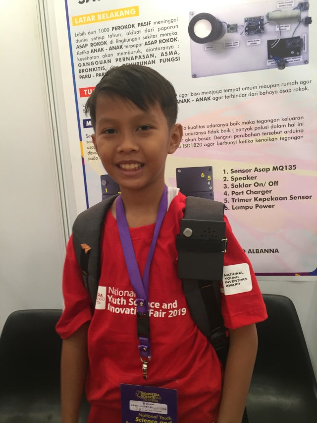 Muhammad Rasyid Albanna, pencipta alat bernama Say No Smoking Detector. Foto: Farida Yulistiana/kumparan