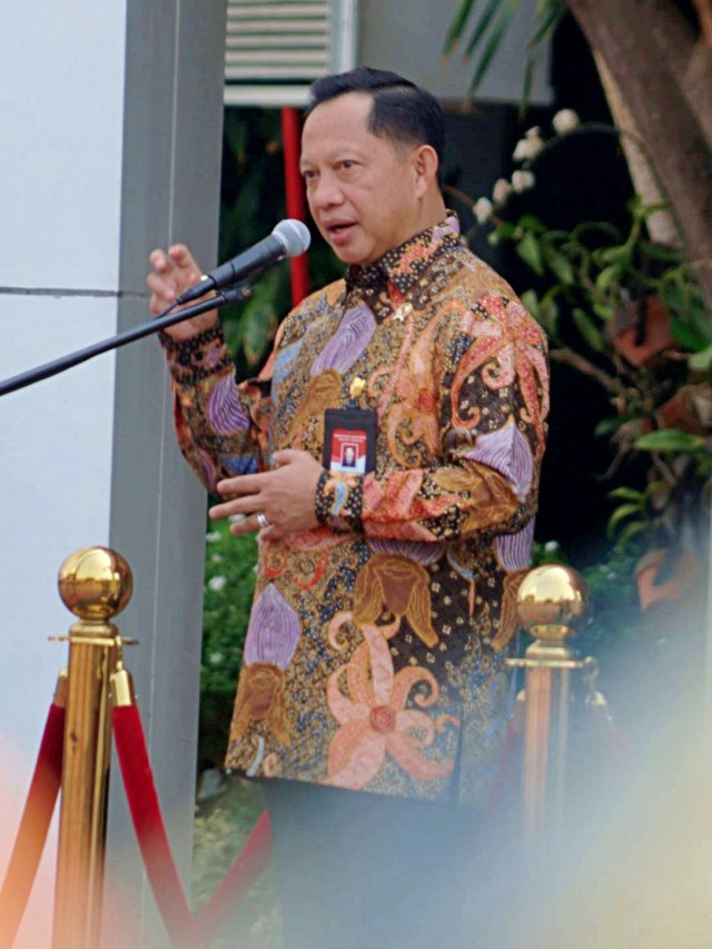 Menteri Dalam Negeri (Mendagri), Jendral (Purn) Tito Karnavian menjadi pembina dalam apel pertama di Kemendagri, Jakarta, Kamis (24/10/2019). Foto: Helmi Afandi Aabdullah/kumparan
