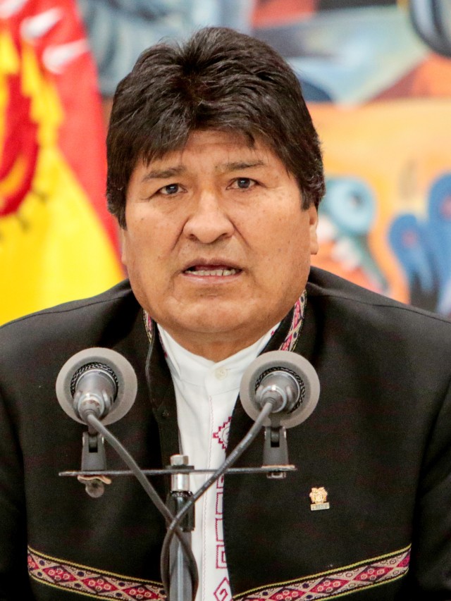 Presiden Bolivia, Evo Morales saat konferensi pers di presidential palace La Casa Grande del Pueblo in La Paz, Bolivia, (23/10/2019). Foto: REUTERS/Manuel Claure