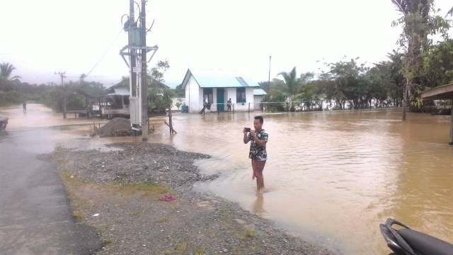 Banjir akibat meluapnya Krueng Woyla di Aceh Barat. Dok. BPBD Aceh Barat