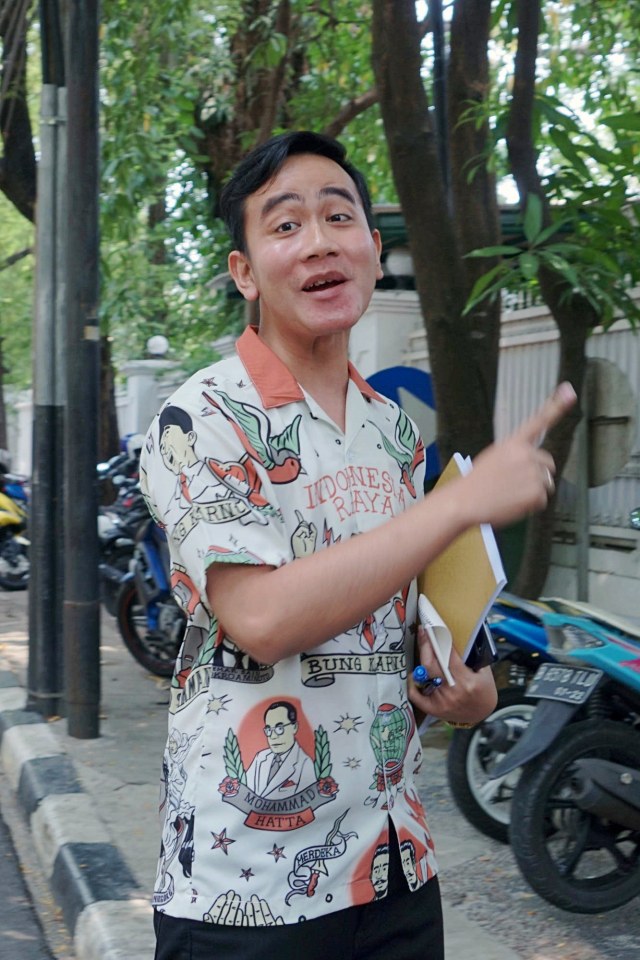 Gibran Rakabumi saat tiba dirumah Megawati, di Jalan Teuku Umar, Jakarta Pusat, Kamis (24/10/2019). Foto: Helmi Afandi/kumparan