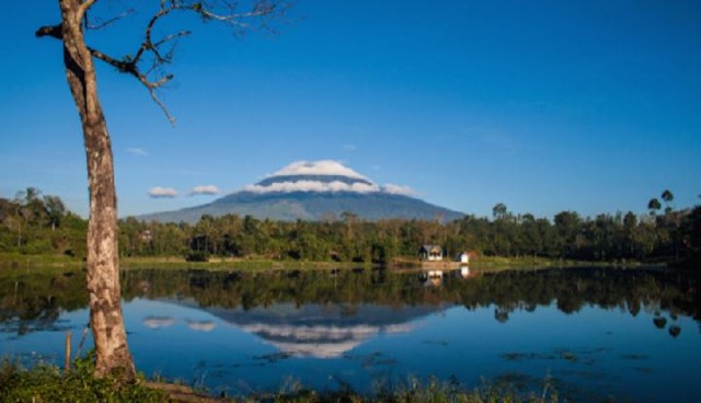 Gunung Dempo, Pagar Alam, Sumsel. (foto: Shutter Stock)