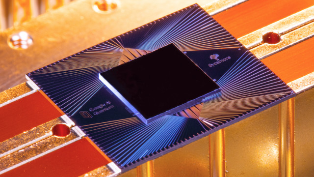 Prosesor Google Sycamore 54-qubit. Foto: Dok. Google