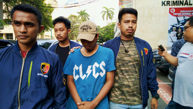 DPO penganiayan Ninoy, Sahril Anwar di Polda Metro Jaya, Jakarta Selatan, Kamis (24/10). Foto: Fachrul Irwinsyah/kumparan