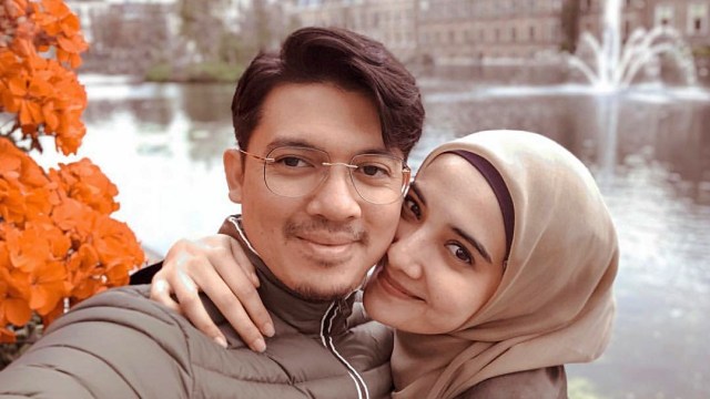 Zaskia Sungkar dan Irwansyah. Foto: Instagram @zaskiasungkar15