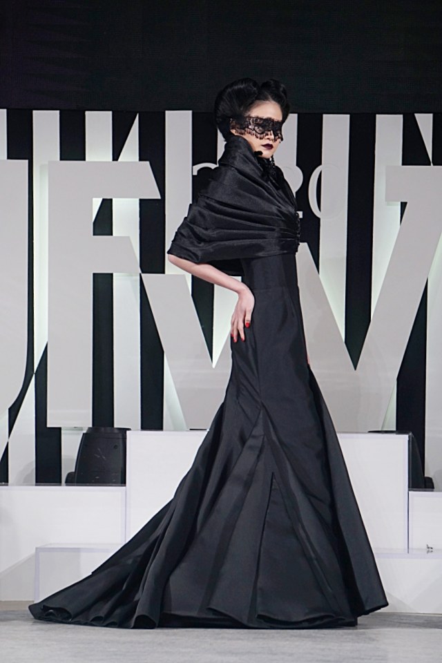 Disney's "Maleficent: Mistress of Evil" featuring Albert Yanuar, Andreas Odang, Imelda Kartini di Jakarta Fashion Week 2020, Jakarta, Kamis (24/10/2019). Foto: Fanny Kusumawardhani/kumparan
