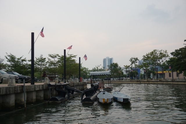 Suasana sungai Melaka