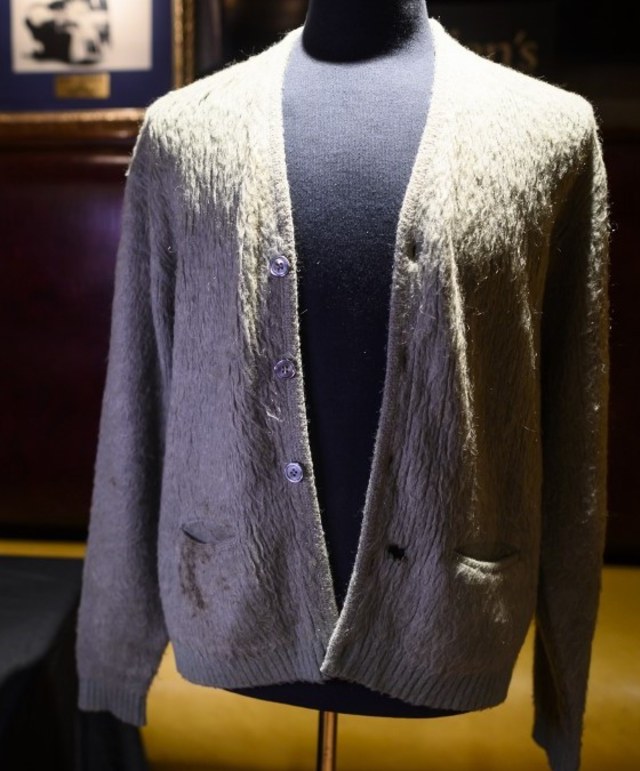 Jaket Kurt Cobain laku dilelang Rp 4,6 miliar Foto: AFP/Johannes Eisele