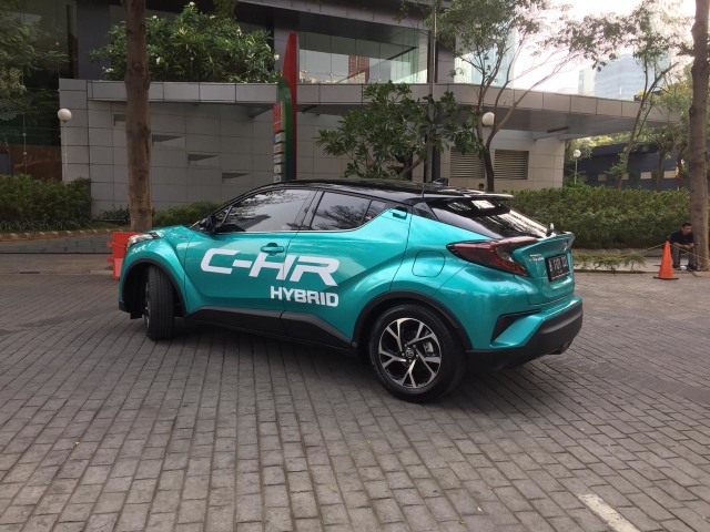 Toyota C-HR Hybrid Foto: Aditya Pratama Niagara/kumparan