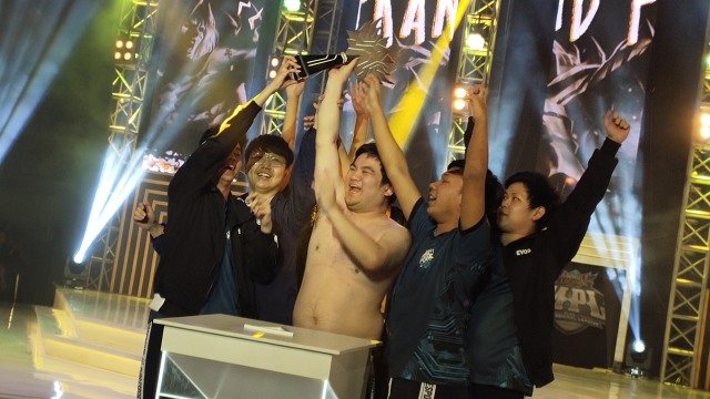 EVOS Esports juara MPL Season 4 Indonesia. Foto: Aulia Rahman/kumparan