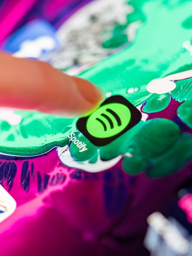 Ilustrasi aplikasi Spotify. Foto: Shutterstock