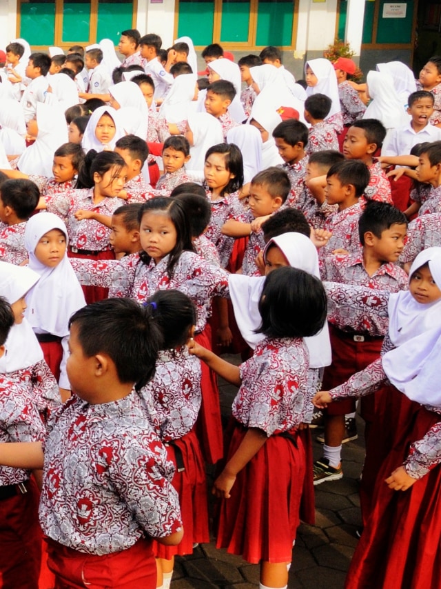pelajar SD - POTRAIT Foto: Shutterstock