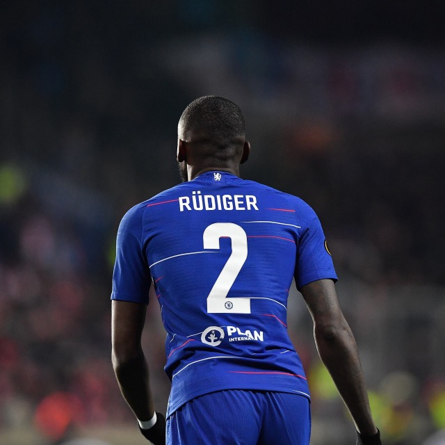 Antonio Ruediger, bek tengah Chelsea. Foto: JOE KLAMAR / AFP