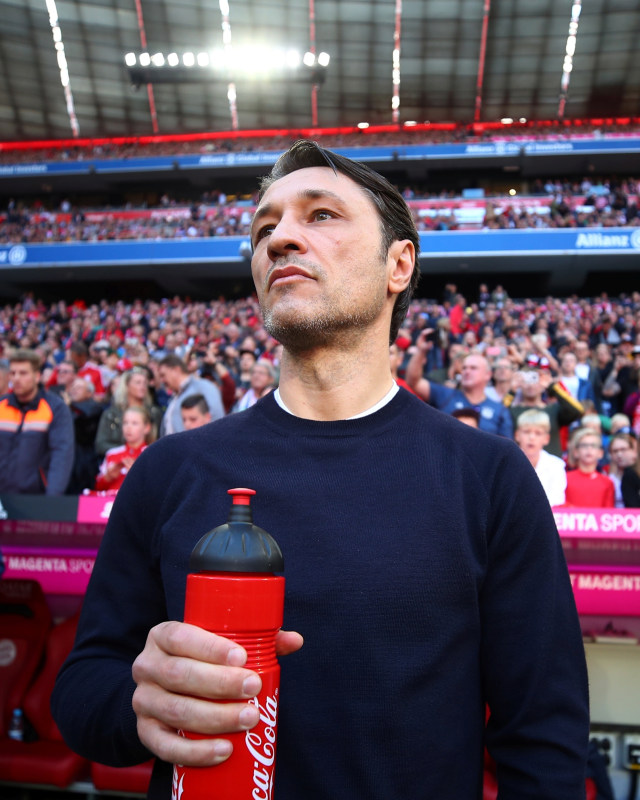 Kovac meratapi timnya kalah telak dari Frankfurt. Foto: Michael Dalder 