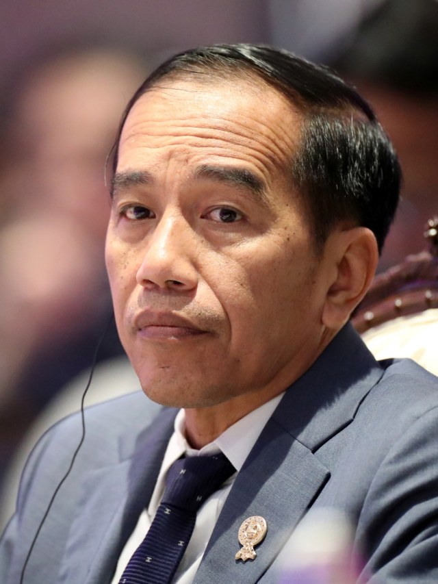 Presiden Joko Widodo saat menghadiri KTT para pemimpin ASEAN dengan Sekretaris Jenderal PBB Antonio Guterres, di Bangkok, Thailand, Minggu (3/11/2019) Foto: REUTERS/Soe Zeya Tun