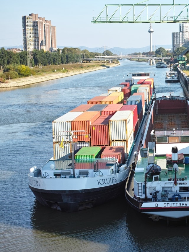 Ilsutrasi kapal kargo. Foto: Pixabay