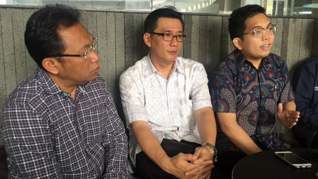 Legal, Corporate Secretary and Compliance Departement Head San Finance (kanan) dan Director San Finance Naga Sujady (kiri) ditemui di kawasan Lebak Bulus. Foto:  Nurul Nur Azizah/kumparan