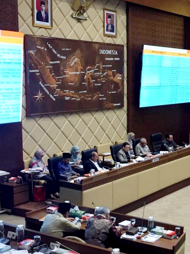 RDP Komisi II DPR dengan KPU membahas PKPU Pilkada 2020, Senin (4/11/2019). Foto: Rafyq Panjaitan/kumparan
