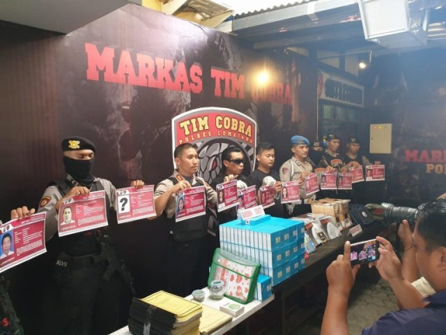 Tim Cobra Lumajang Buru Bos Ora Umum