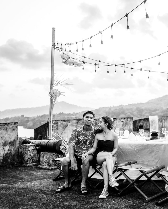 Keseruan liburan Nikita Willy dan kekasihnya, Indra Priawan di Banda Neira, Maluku. Foto: IG @indpriw