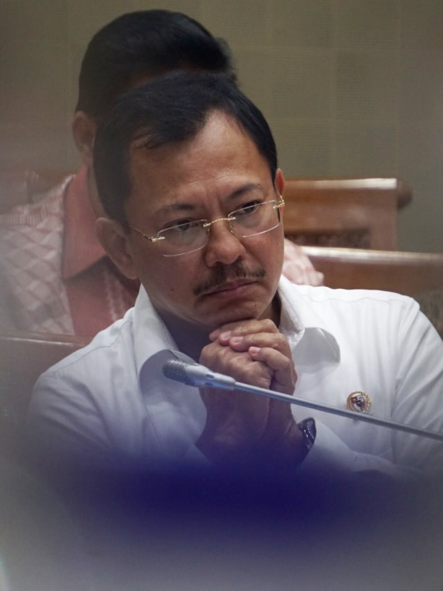 Menteri Kesehatan Terawan Agus Putranto saat rapat kerja dengan Komisi IX DPR RI di Komplek Parlemen, Jakarta, Rabu (6/11). Foto: Fanny Kusumawardhani/kumparan 