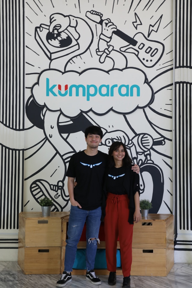 Morgan Oey dan Naya Anindita promosi film ‘Eggnoid’ di kumparan, Rabu (6/11/2019). Foto: Abil Achmad Akbar/kumparan