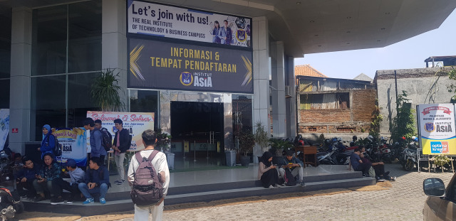 Suasana di kampus ITB Asia Malang. Foto : irham thoriq/tugumalang.id