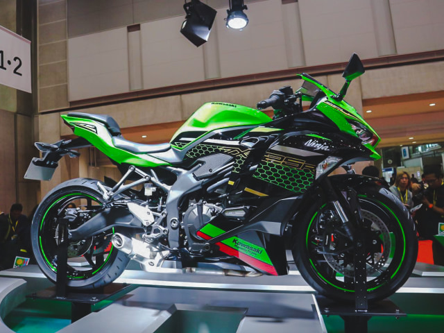 Tampilan samping Ninja 250 4-Silinder (ZX-25R). Foto: dok. kumparan