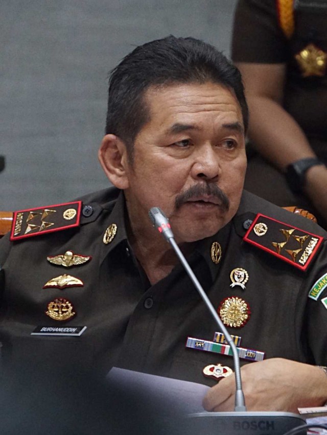 Jaksa Agung RI ST Burhanuddin melakukan rapat kerja bersama Komisi III DPR RI di Komplek Parlemen, Jakarta, Kamis (7/1). Foto: Fanny Kusumawardhani/kumparan