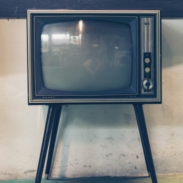 Ilustrasi TV. Foto: Unsplash