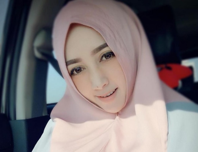 Bu Kades Cantik di Lamongan itu Ingin Seperti Wali Kota Risma