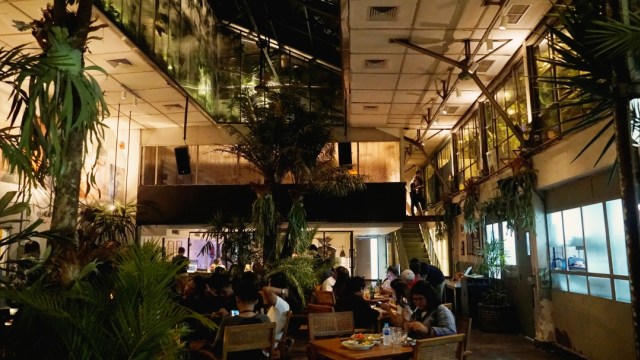 Suasana Oeang Roastery, Restaurant, and Bar Foto: Safira Maharani/ kumparan