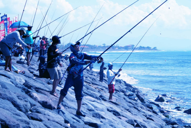 Lomba mancing Komunitas Angler Anti Badai Padanggalak, Sabtu (9/11) - IST