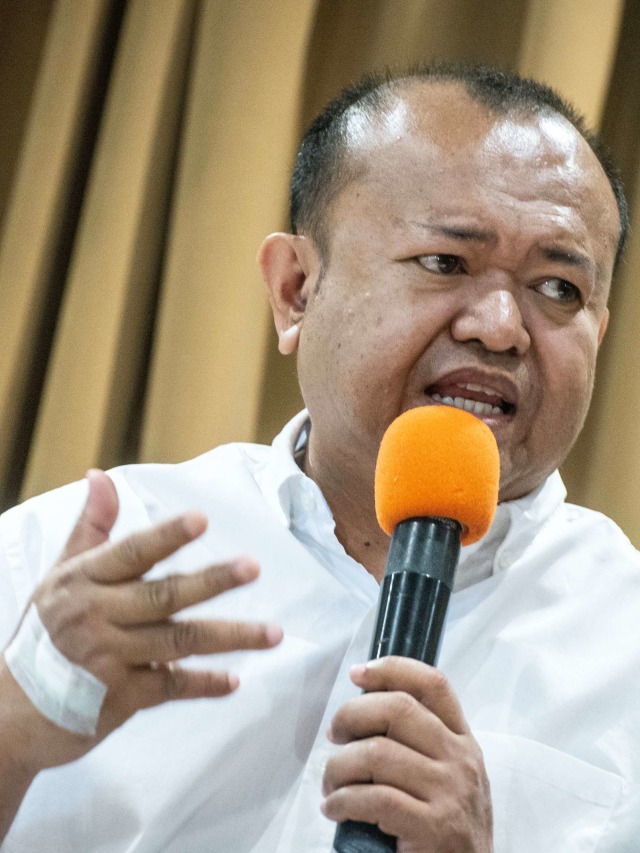 Pendiri Partai Nasdem Patrice Rio Capella memberikan keterangan pers terkait maslah terkini Partai Nasdem di Jakarta, Minggu (10/11/2019). Foto: ANTARA FOTO/Aprilio Akbar
