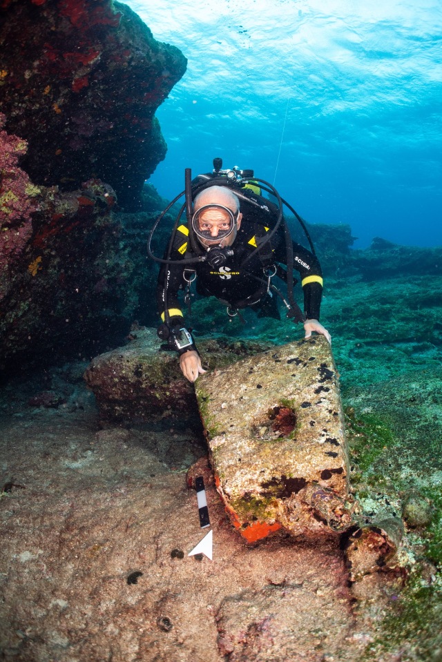 Penemuan bangkai kapal kuno di Pulau Kasos, Yunani. Foto: Kementerian Kebudayaan Yunani