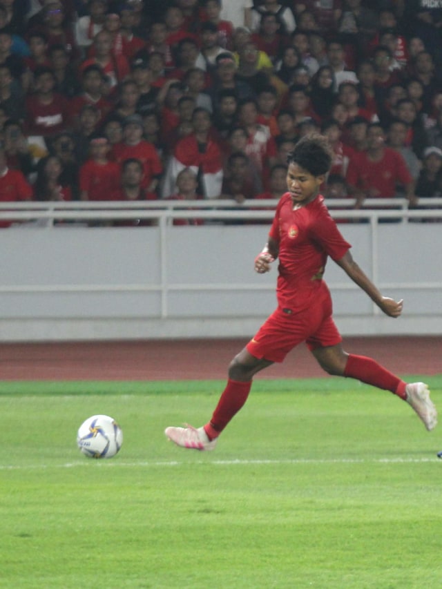 Pemain Indonesia Amiruddin Bagus Kahfi Al-Fikri saat melawan Korea Utara di Kualifikasi Piala Asia U-19 Foto: Nugroho Sejati/kumparan