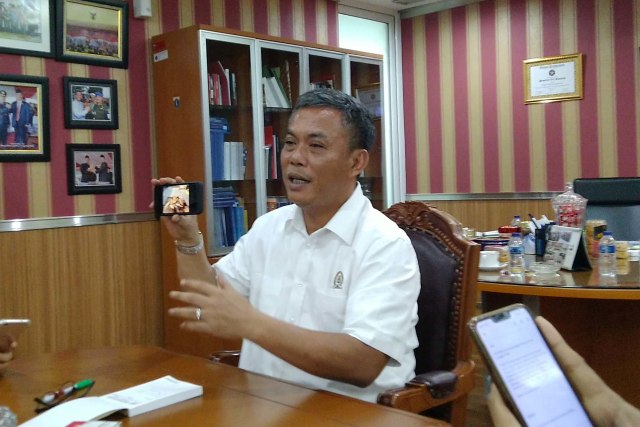 Ketua DPRD DKI Jakarta Prasetio Edi Marsudi di DPRD DKI Jakarta, Jakarta Pusat, Senin (11/11).  Foto: Fachrul Irwinsyah/kumparan