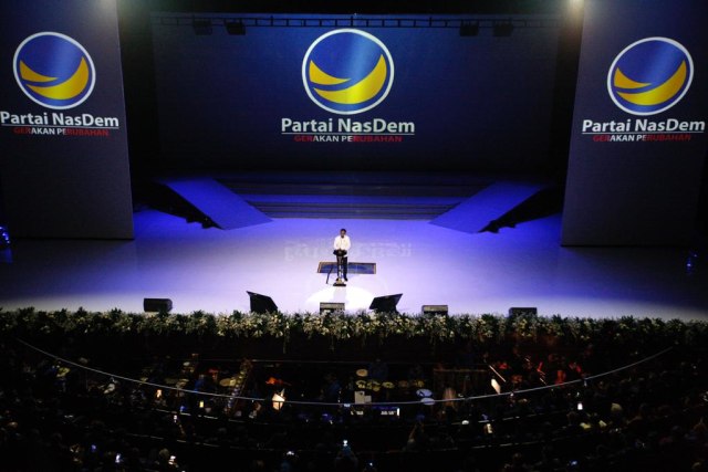 Presiden Joko Widodo menyampaikan sambutannya di HUT Ke-8  NaDem, Jakarta, pada Senin (11/11).
 Foto: Dok: NasDem