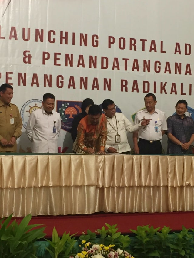 Launching Portal Aduan ASN (Aparatur Sipil Negara) dan Penandatangan SKB Penanganan Radikalisme ASN Sejumlah Kementerian dan Lembaga. Foto: Raga Imam/kumparan